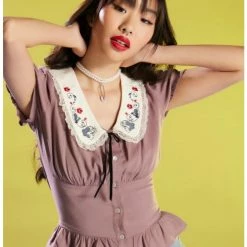 Coupon 👍 Her Universe Disney Snow White And The Seven Dwarfs Peasant Girls Woven Top 🌟